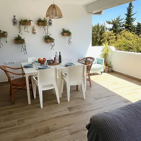 Excelstay - Balaia Apartment *